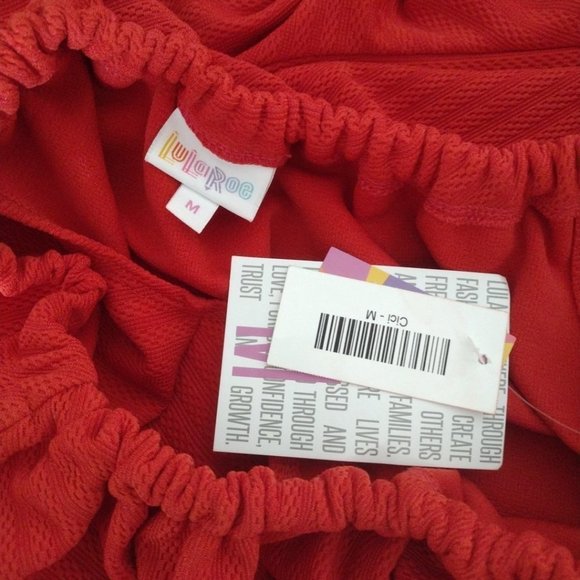NWT LuLaRoe Cici On or Off shoulder ruffle chest red dress Sz M - Picture 7 of 7